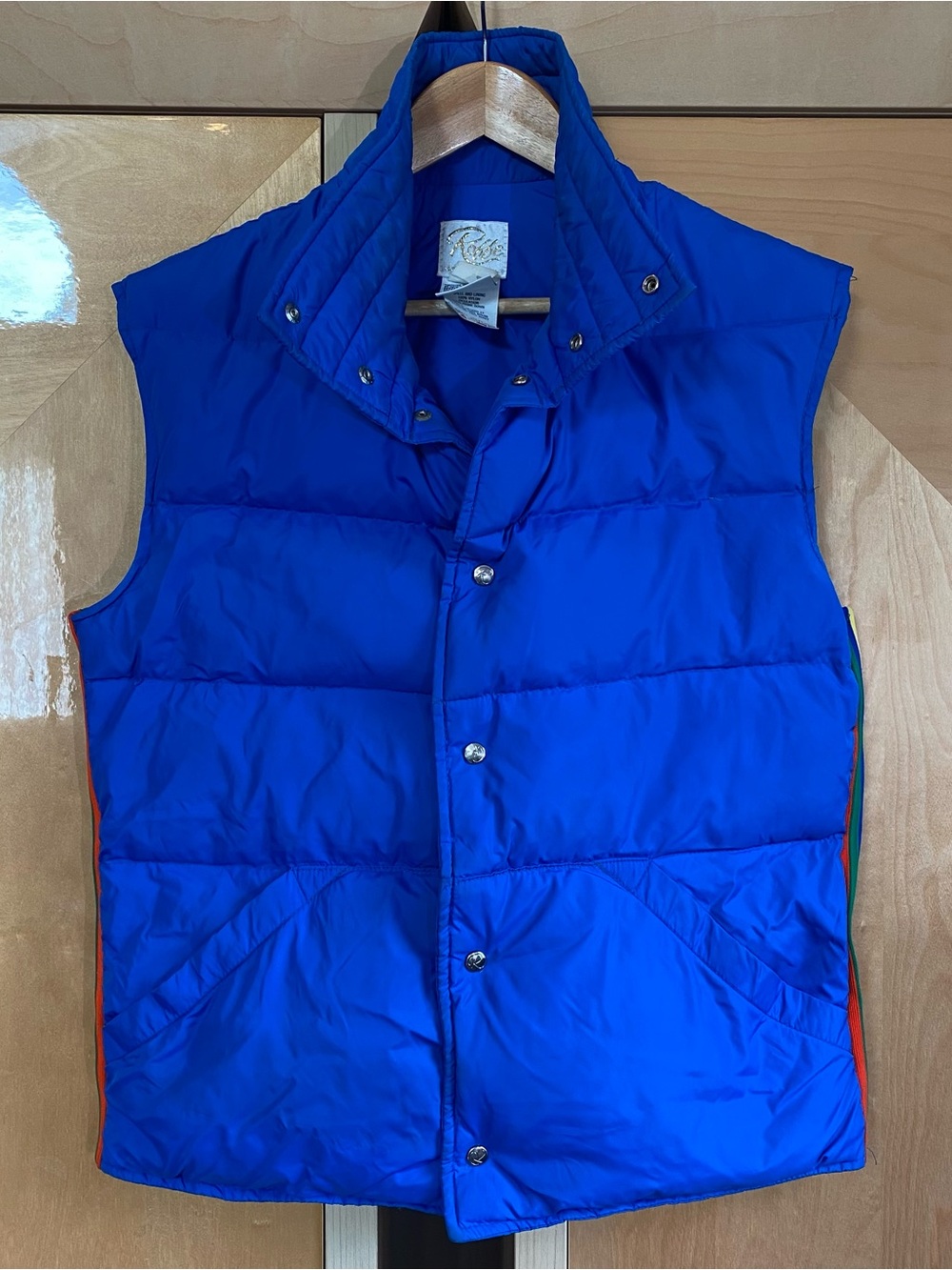 Retro Roffe Skiwear Vest Down Filled Medium Rainbow Stripe Sides USA Made Snap